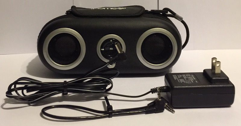 iHome 2Go iH19B Portable Personal Ipod Iphone Speaker