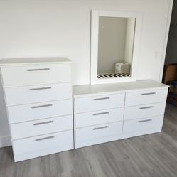 Dresser With Mirror And Chest  💥 Cómoda Con Espejo Y Gavetero