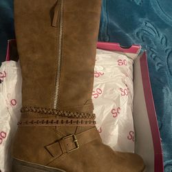  Boots Women’s Size 9