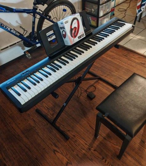 Roland-FP-10-88-fully-weighted keys-digital-piano