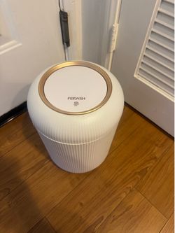 Trash can