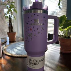 Olivia Rodrigo Stanley 40oz