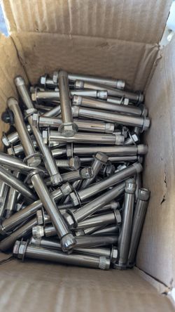 Stainless concrete anchors