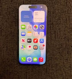Unlocked iPhone 15 pro 128GB