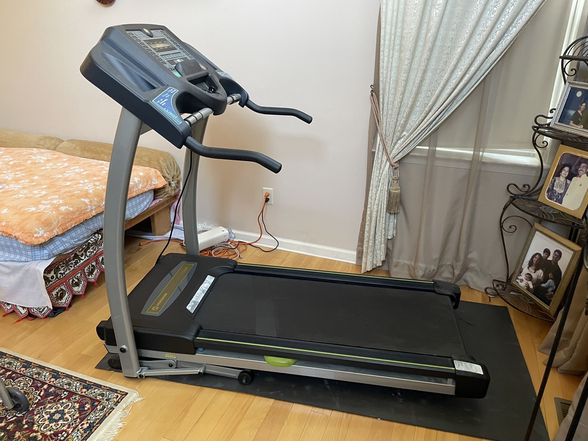 Great Condition - Horizon Fitness Treadmill LS760T