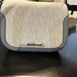 Beautiful Brand New With Tags Michael Kors  Purse