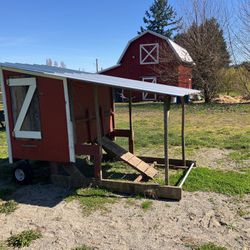 Really Nice Heavy Duty Chicken Coop Tractor With Possible Delivery