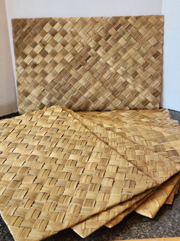 VINTAGE set of 10 Woven Bamboo Placemats 12" x 18" Handmade in the Phillipines