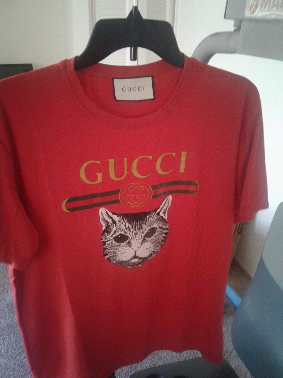 Gucci T Shirt and Gucci Slides