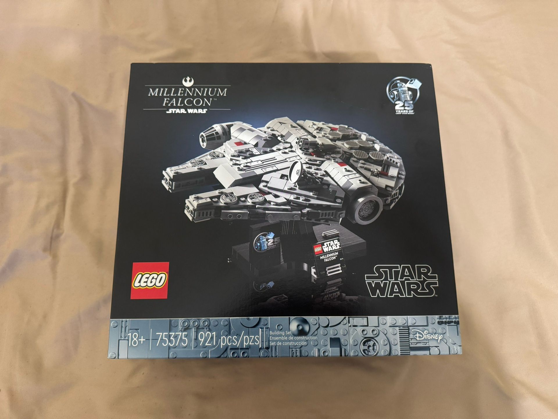 Lego Millennium Falcon Starship Collection