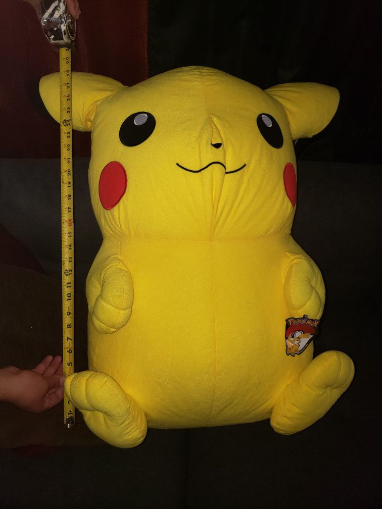 Extra large Pikachu