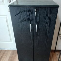 Locking Cabinet With Shelves