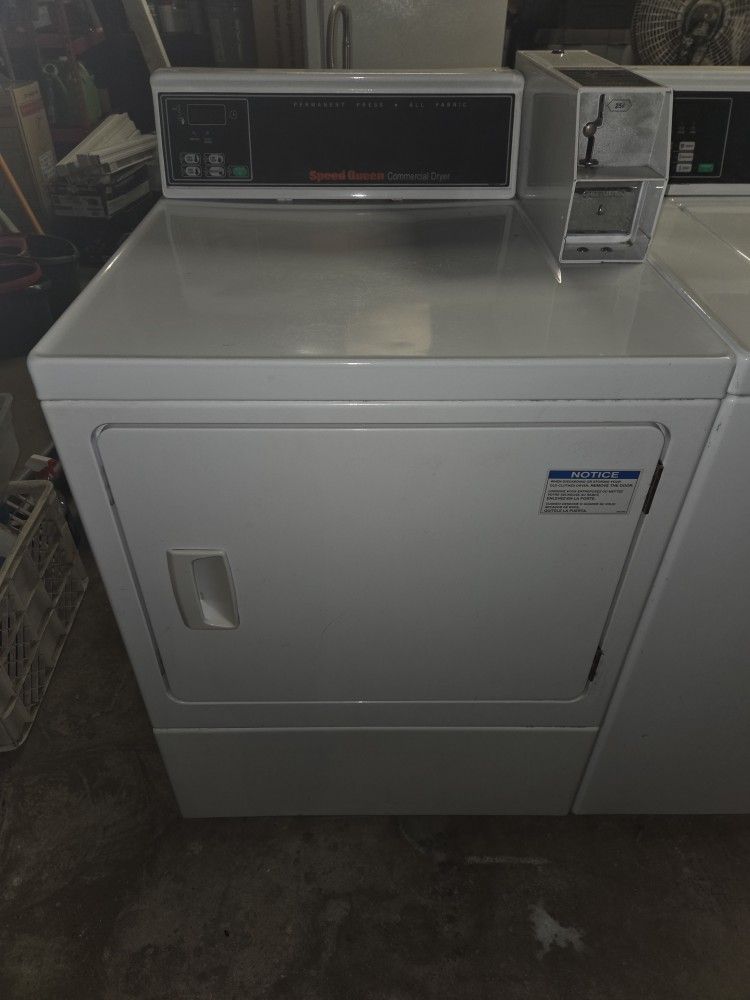 SPEEDQUEEN Commercial Washers & Dryers