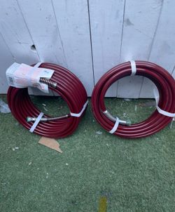 Titán Hose $70 Both