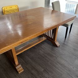 Oak dining table