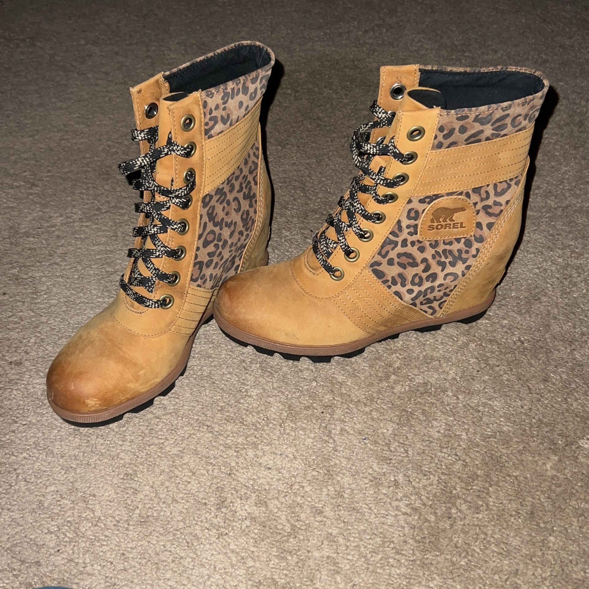 Sorel Animal Print Boot - Size 9.5