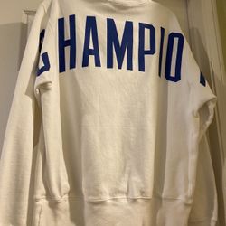 Champion Men’s Sweatshirt Size Medium