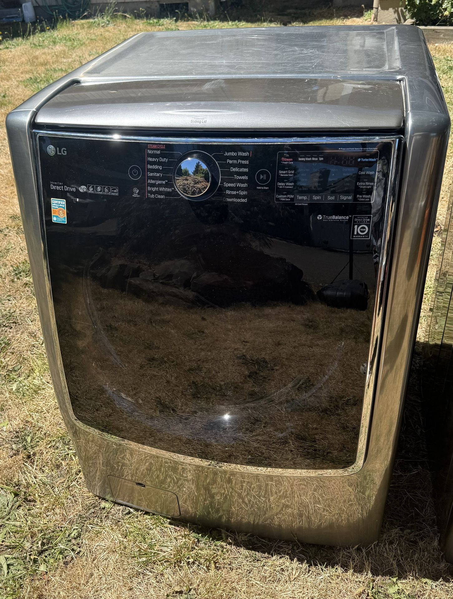LG WASHER AND DRYER