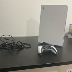 PS5 OG Disc Drive 825GB With Controller & Cords (Well Cared For)