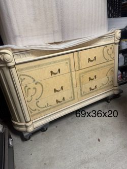 Dresser