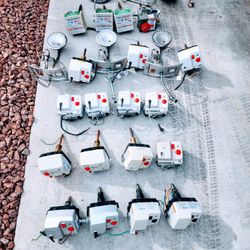 Water heater gas valves control & gas burner.  
$ 125  each one.
