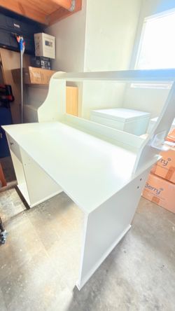 White Computer Desk