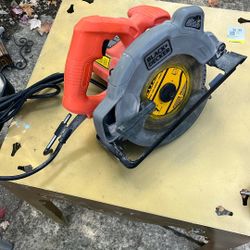 Circular Wood Cutter 