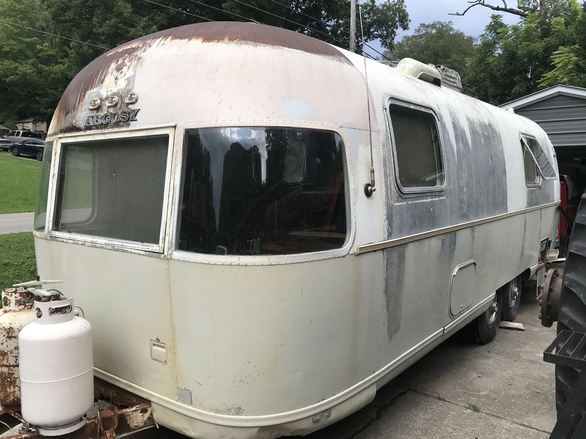 $1500!! 1972 airstream argosy nice. Does need work. Good tires and axles. Fixed up this retails for $15000. No broken glass everything is original
