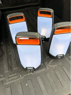 Portable battery operated lanterns 4 of them