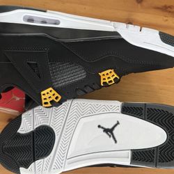 Black And Gold Air Jordan 4’s