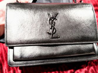 Ysl Black Leather Sunset Medium Size Bag Authentic And In Great Shape Paid $2700 Asking 1800 Obo Serious Buyers Only Comes With Dust Bag