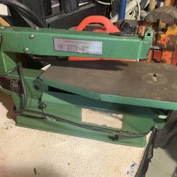 Central Machinery,    Scroll, Saw