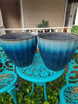 Set of 2 Large Blue BEAUTIFUL Planters
