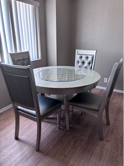Dining set