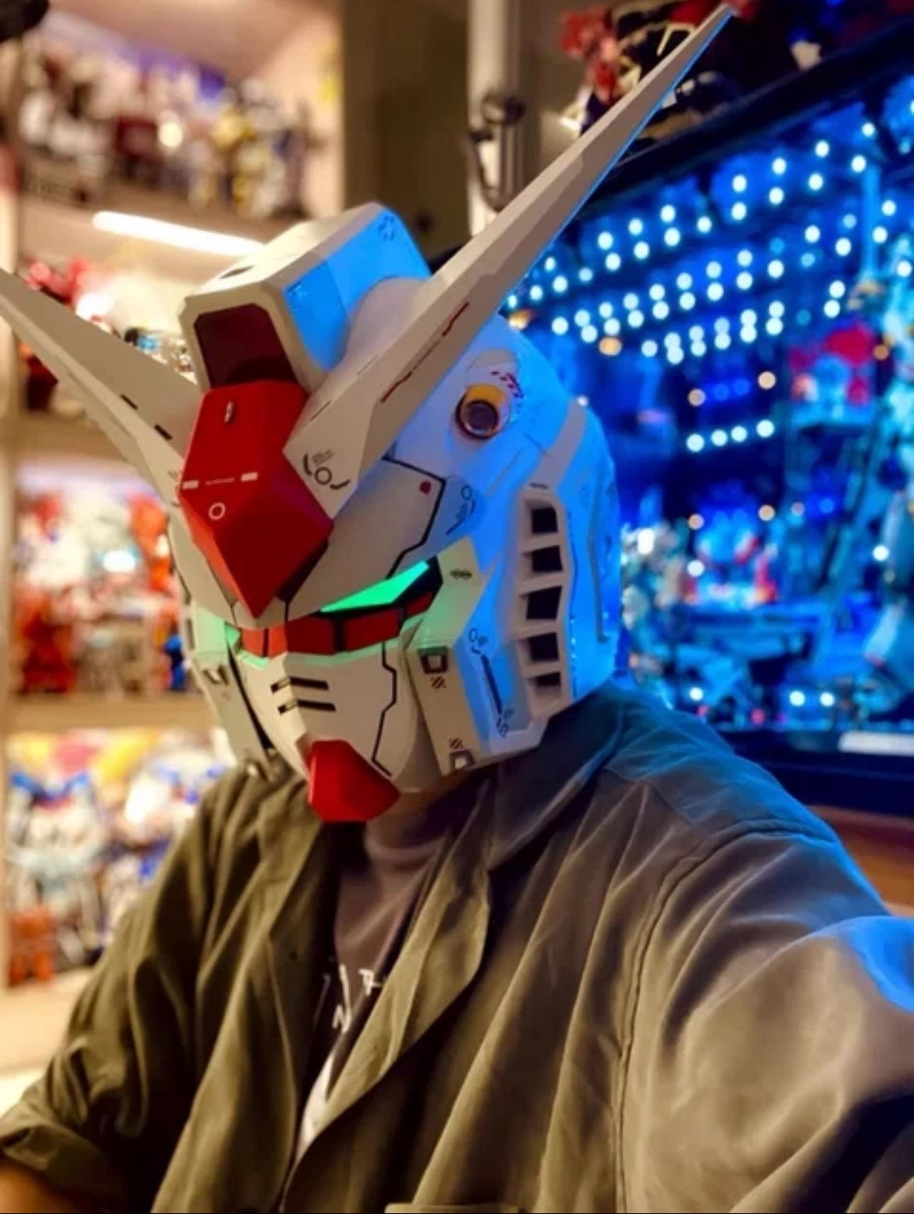 RX-78-02 Mech Robot Helmet Cyberpunk Cosplay Mask w/ Light Control Gundam