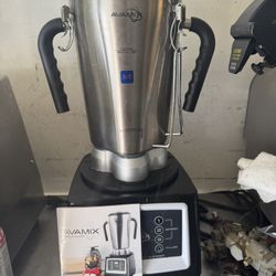 New One Gallon Stainless Restaurant Blender 