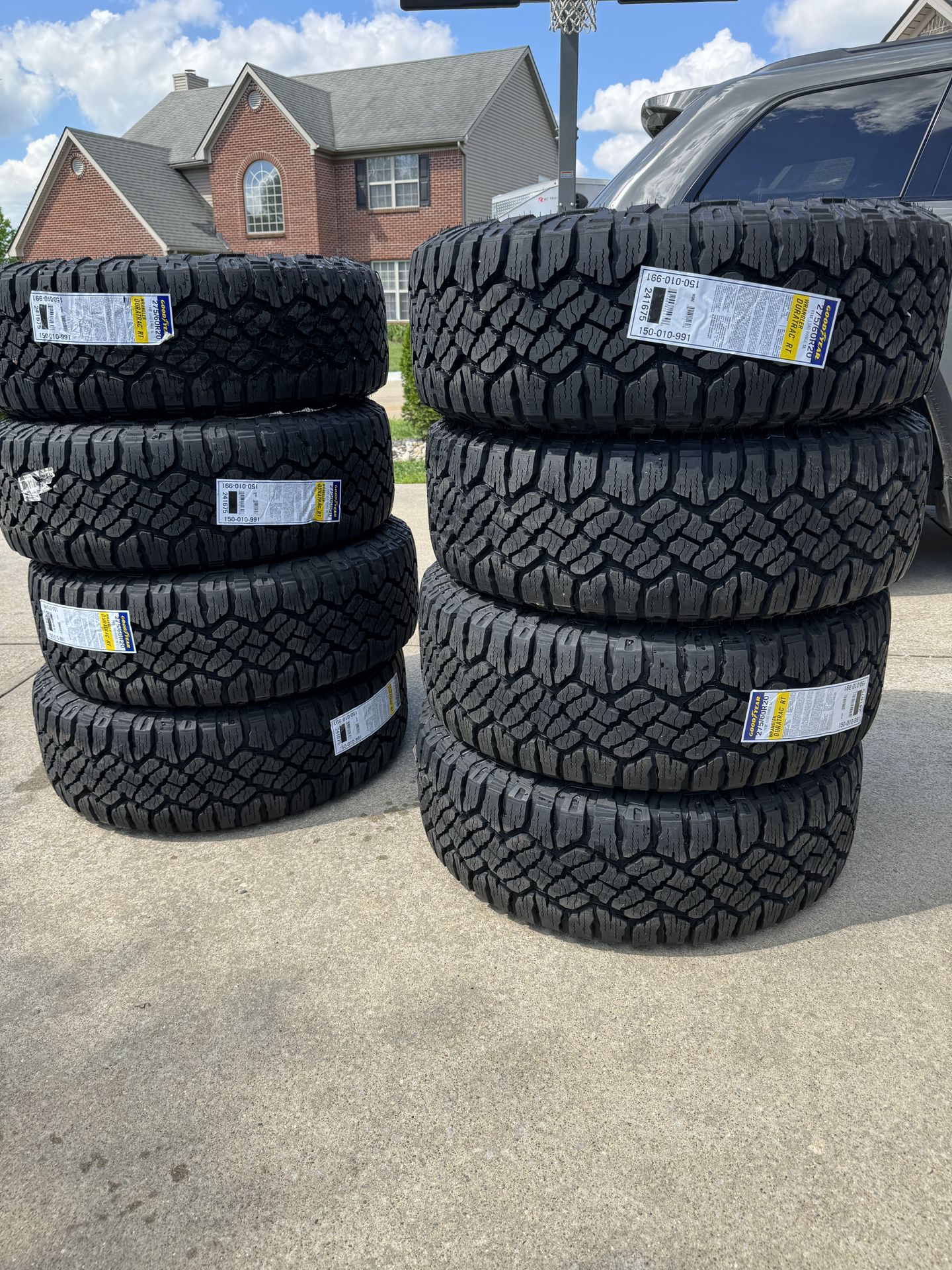 275/60R20 Goodyear Wrangler Duratrac RT 115T SL Black Wall Tire 1(contact info removed)1