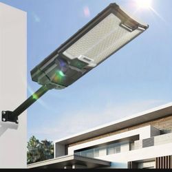 Solar Street Lights Outdoor, Dusk to Dawn Waterproof Solar Parking Lot Lights with Motion Sensor and Remote Control, Ideal for Yard, Garage, and Outdo
