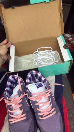 Purple lobsters, size 9 men’s,Nike