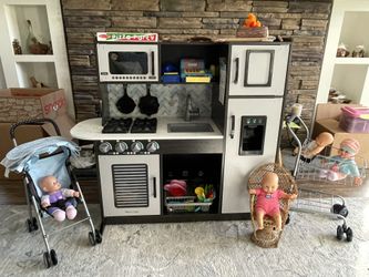 Melissa and Doug chef’s kitchen
