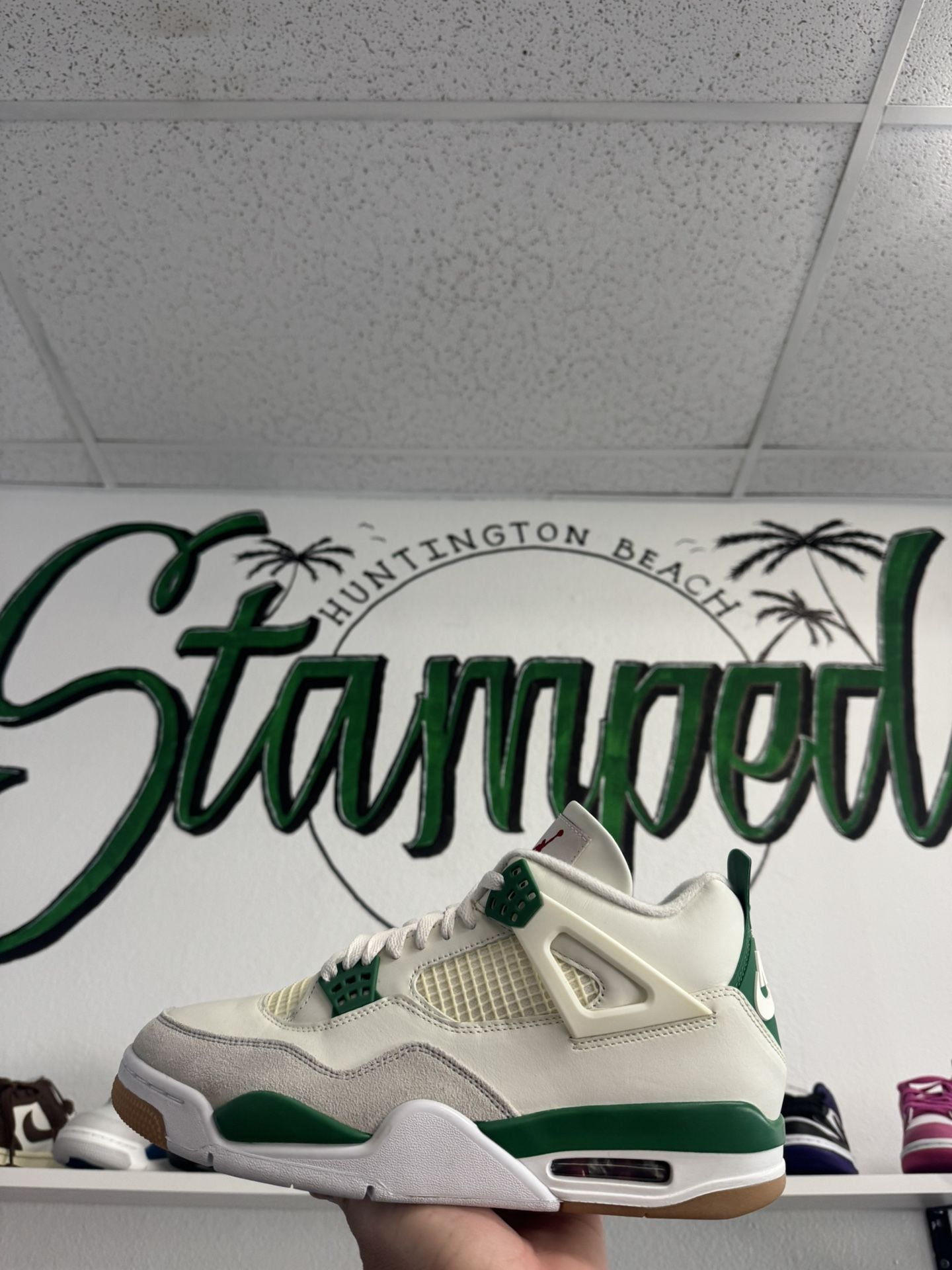 Jordan 4 SB Pine Green