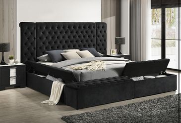 QUEEN TUFTED PLATFORM BEDFRAME WITH STORAGE 