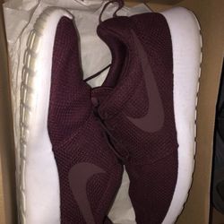 Maroon Nike Roshe 