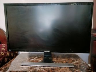 Samsung 28-inch monitor