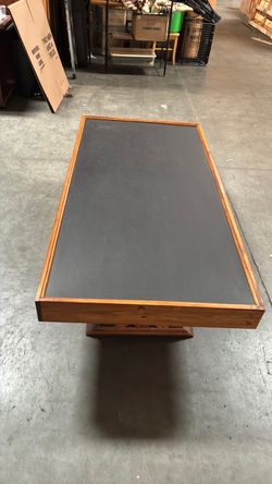 Model train table