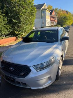 2016 Ford Taurus