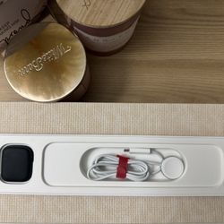 Apple Watch Series 8