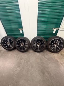 Set of 4 Black Machined Spoke Wheels with Tires