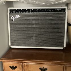 Fender 100 Champion Amp