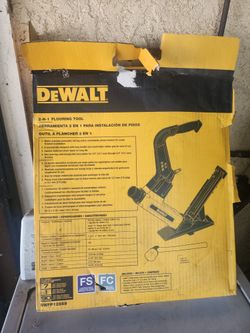 DEWALT
2-in-1 Pneumatic 15.5-Gauge and 16-Gauge Flooring Tool